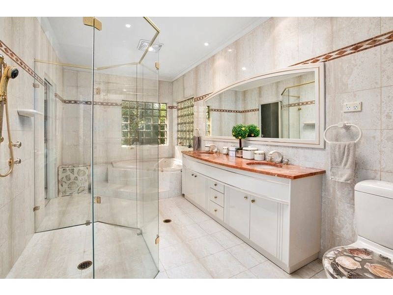 24 Peronne Avenue, Clontarf NSW 2093