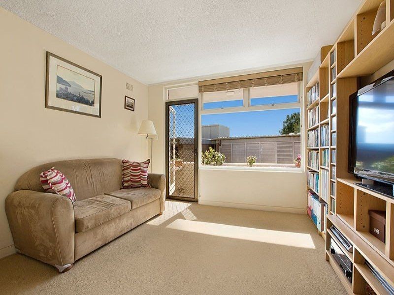 10/2 Campbell Parade, Manly Vale NSW 2093