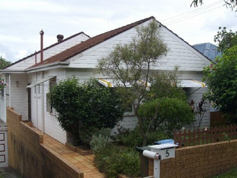 5 Laurie Road, Manly Vale NSW 2093