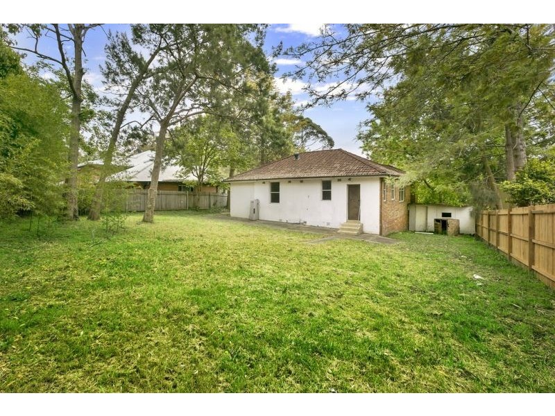 11 Yatama Street, Seaforth NSW 2092