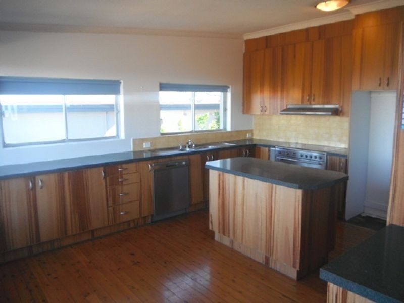 17 Harvey Street, Seaforth NSW 2092