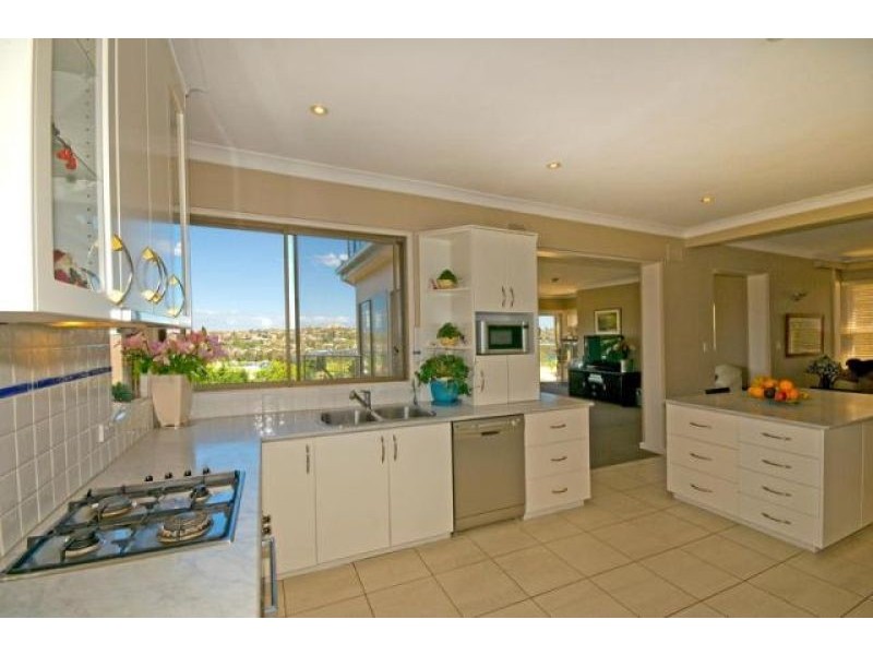 37 Edgecliffe Esplanade, Seaforth NSW 2092