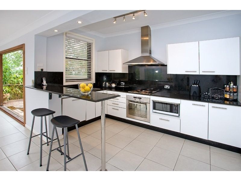 10 Montauban Avenue, Seaforth NSW 2092