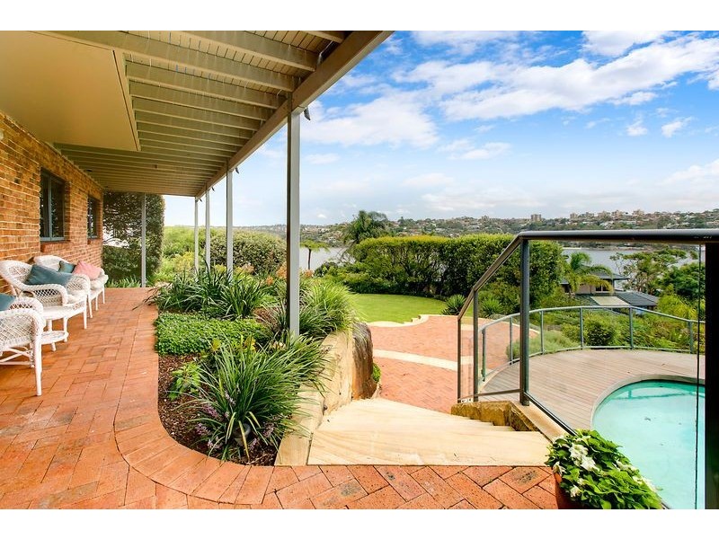 11 Amiens Road, Clontarf NSW 2093