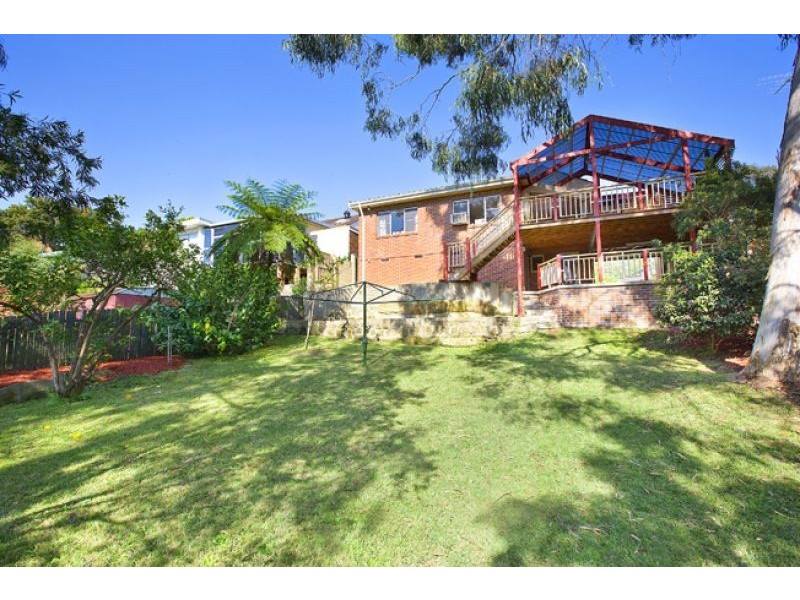 8 Phillip Avenue, Seaforth NSW 2092