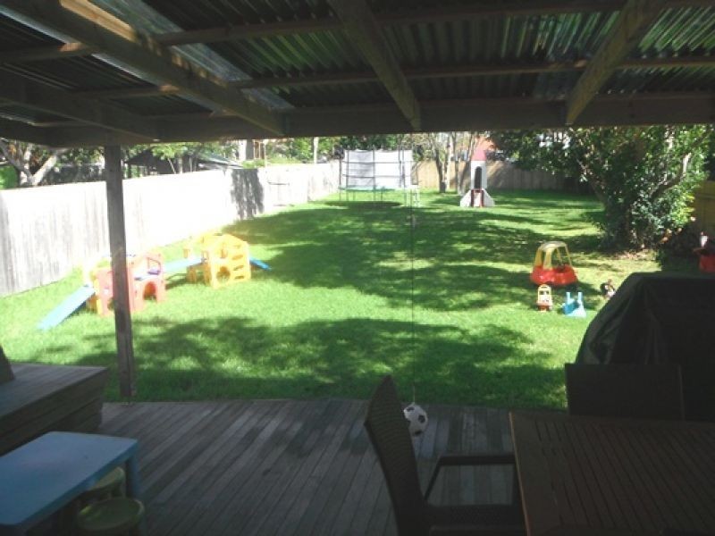 17 Fromelles Avenue, Seaforth NSW 2092