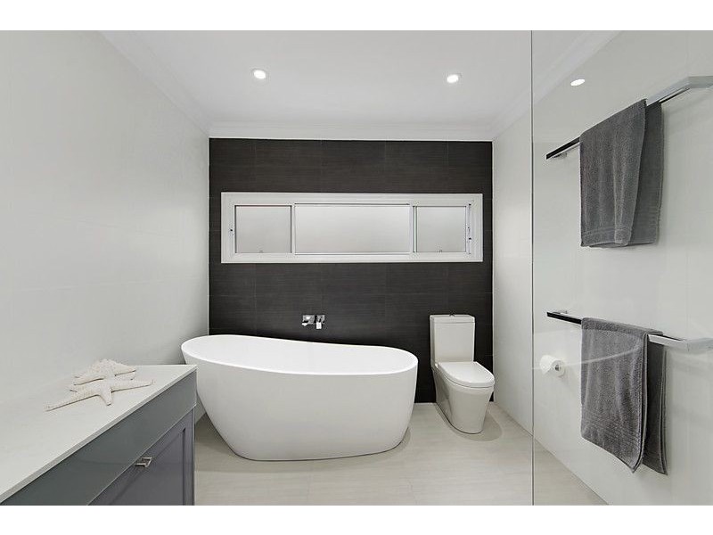 34 Fromelles Avenue, Seaforth NSW 2092