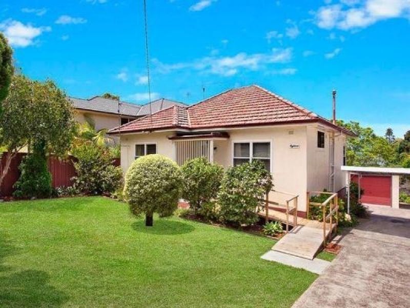 18 Clontarf Street, Seaforth NSW 2092