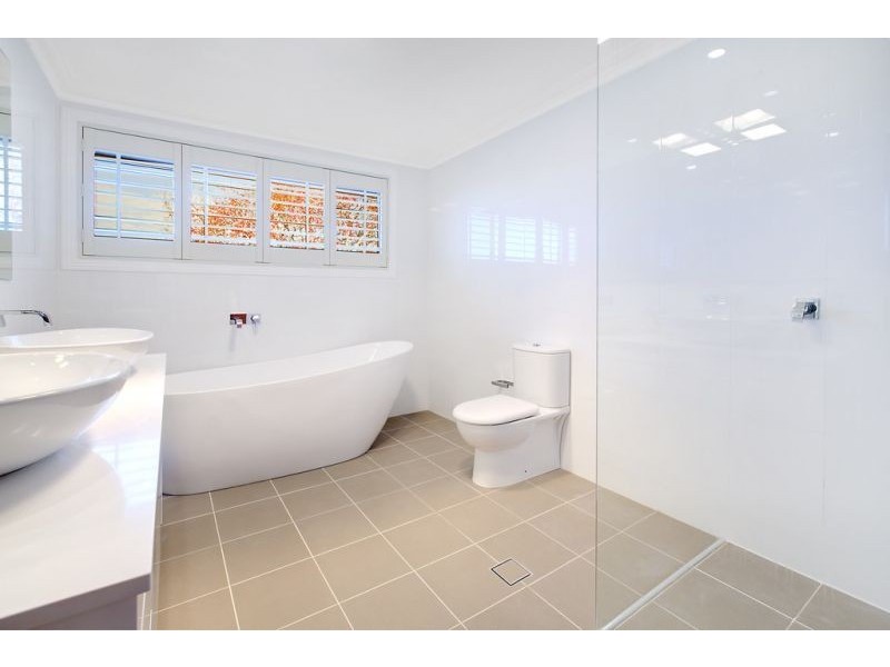 2 Lone Pine Place, North Balgowlah NSW 2093