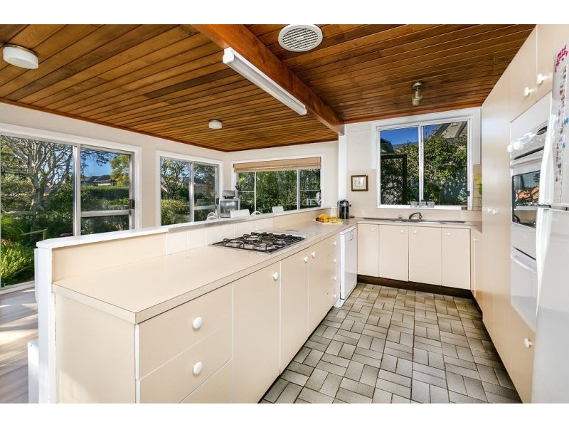 80 Peacock Street, Seaforth NSW 2092