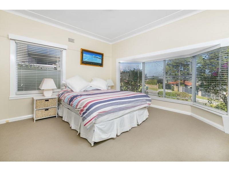 80 Peacock Street, Seaforth NSW 2092