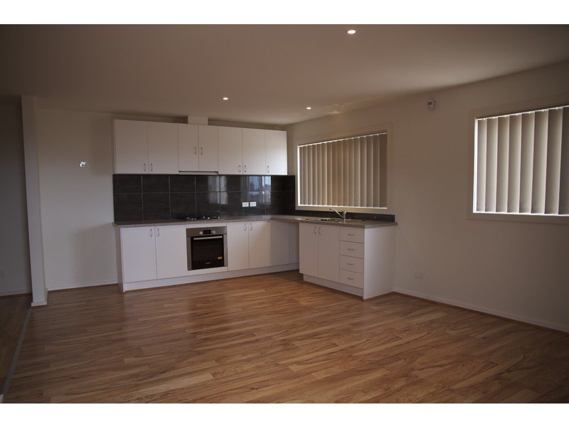 71 Central Park Avenue, Point Cook VIC 3030