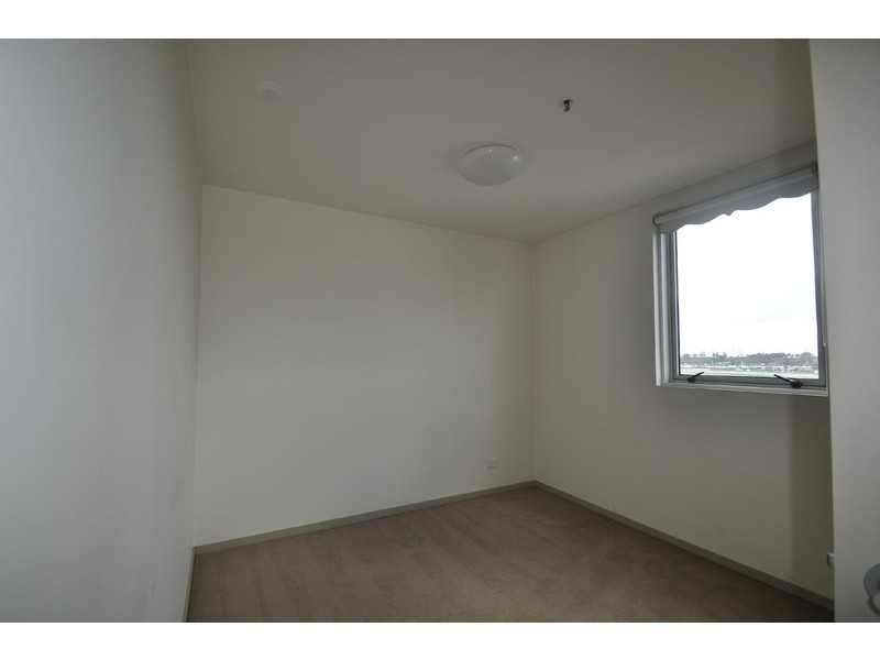 B402/70 Speakmen Street, Kensington VIC 3031