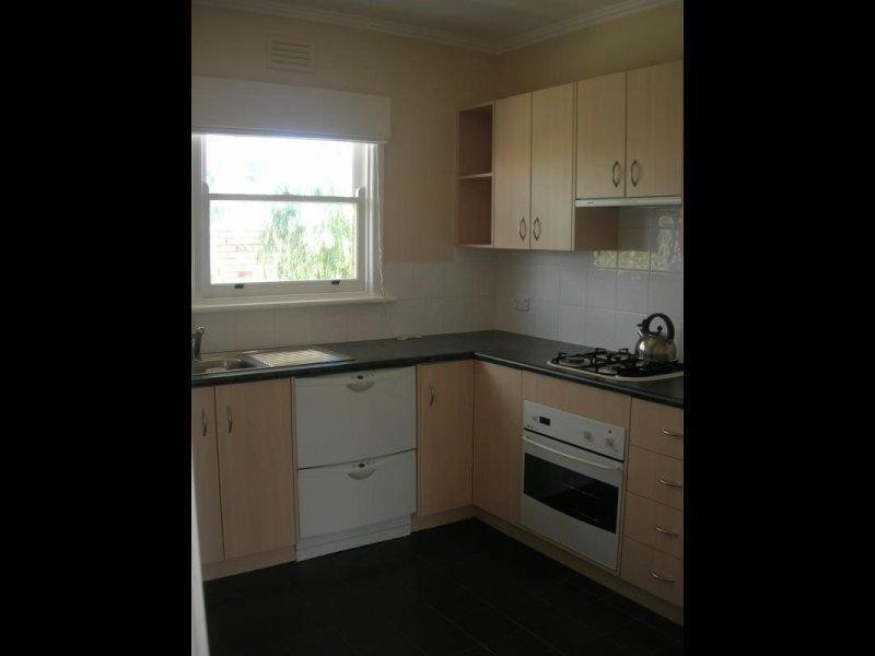 10 Rosemary Street, Chadstone VIC 3148