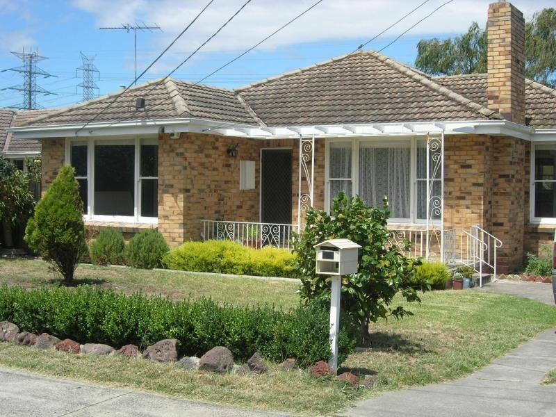 10 Rosemary Street, Chadstone VIC 3148