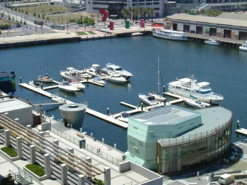 5 Caravel Lane, Docklands VIC 3008