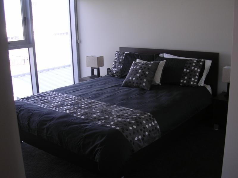 111/209 Harbour Esplanade, Docklands VIC 3008