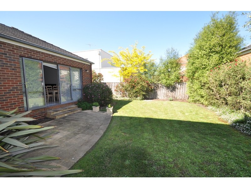 6 Carnoustie Parade, Heatherton VIC 3202