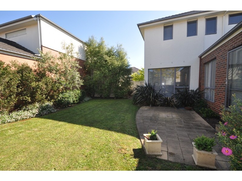 6 Carnoustie Parade, Heatherton VIC 3202