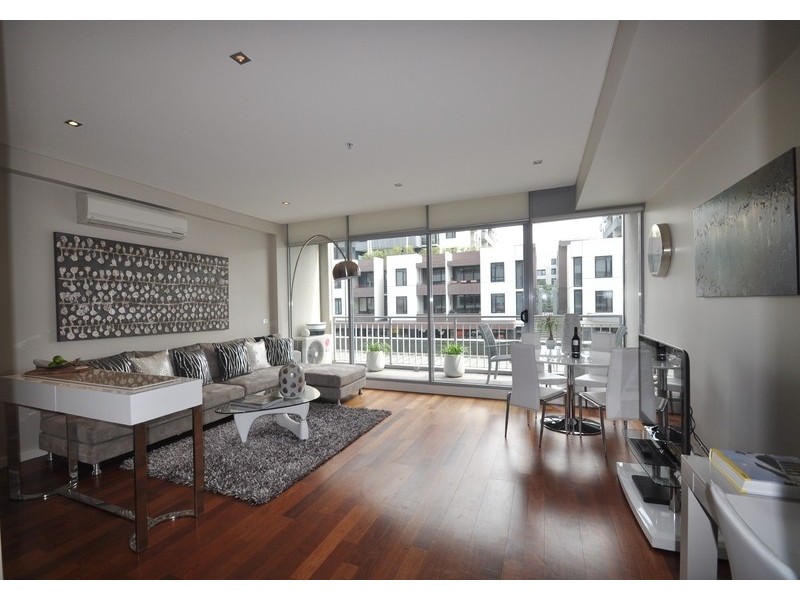 84 Bay Street, Port Melbourne VIC 3207
