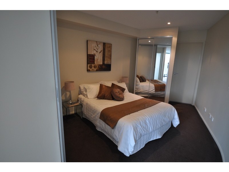 404/83 Queens Road, Melbourne VIC 3004