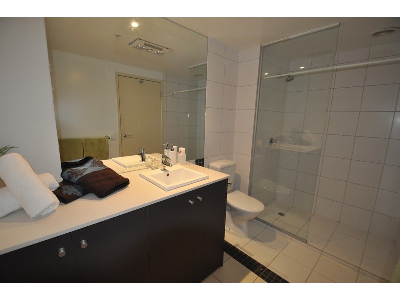 404/83 Queens Road, Melbourne VIC 3004