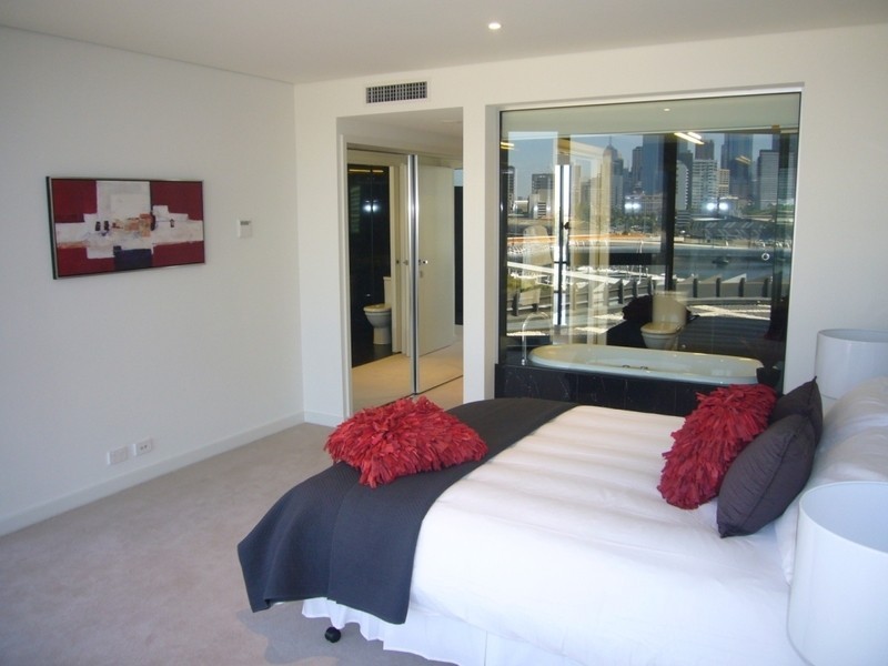 704/90 Lorimer Street, Docklands VIC 3008