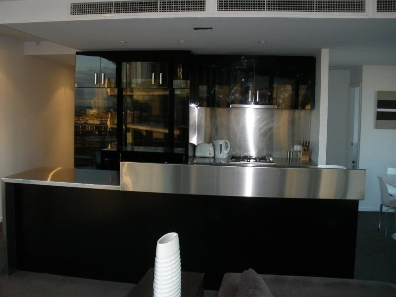 18 Waterview Walk, Docklands VIC 3008