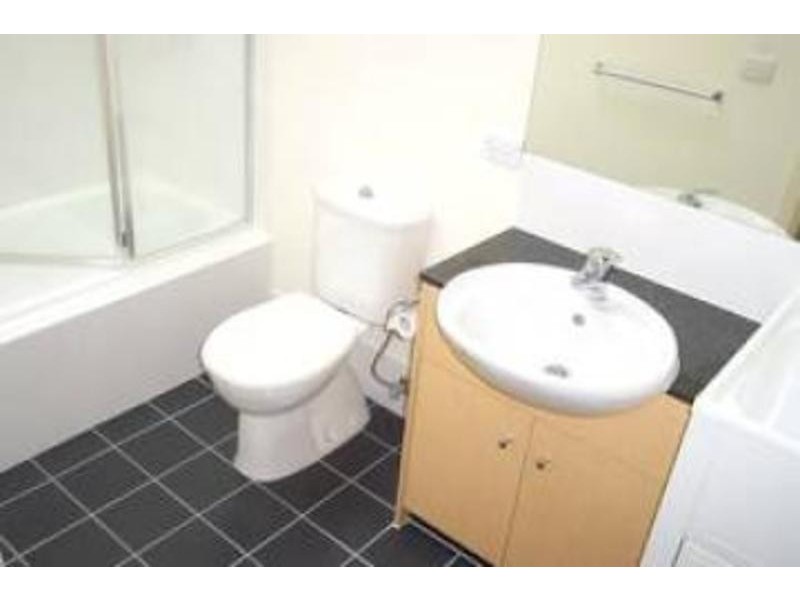 16 Mawbey Street, Kensington VIC 3031