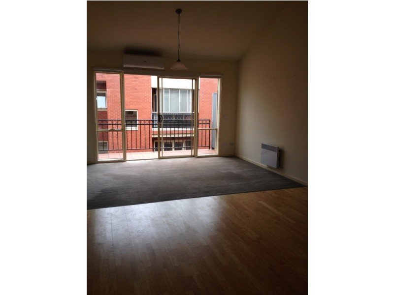 14/16 Mawbey Street, Kensington VIC 3031