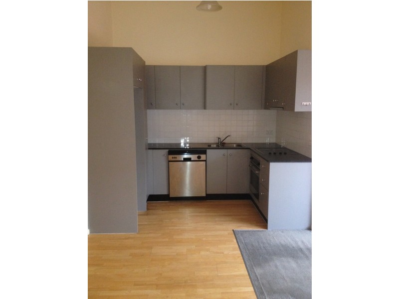 14/16 Mawbey Street, Kensington VIC 3031