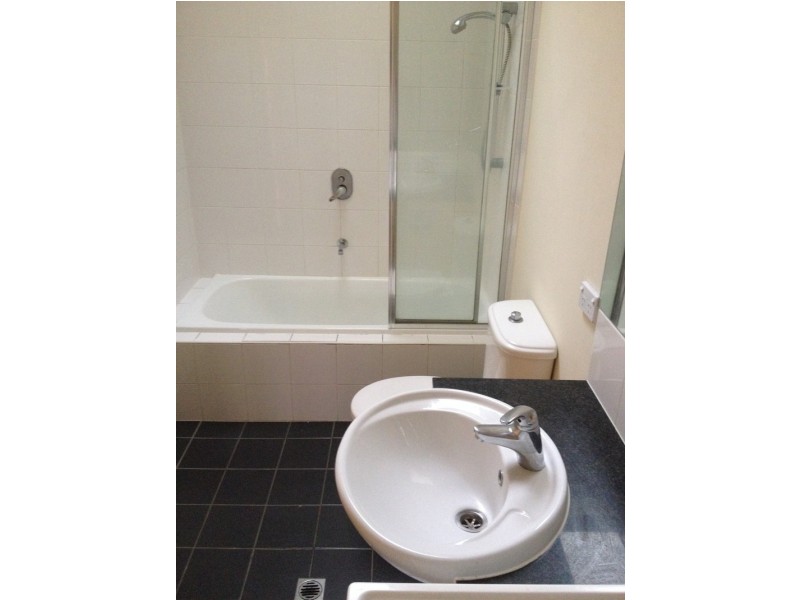 14/16 Mawbey Street, Kensington VIC 3031