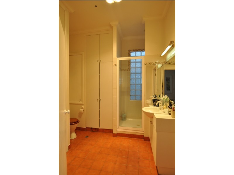 25 Queensberry Place, Carlton VIC 3053