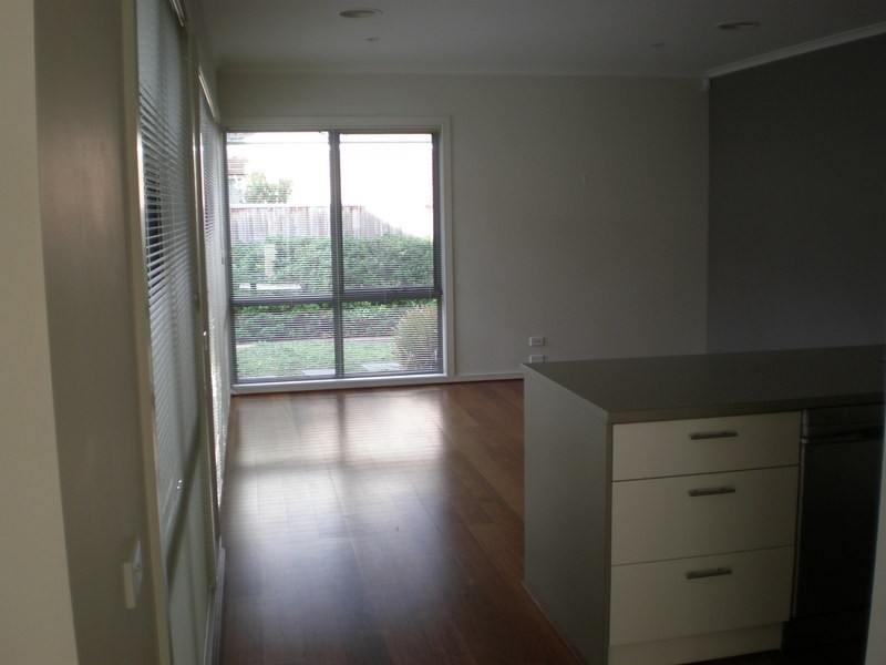 6 Pinehurst Way, Heatherton VIC 3202