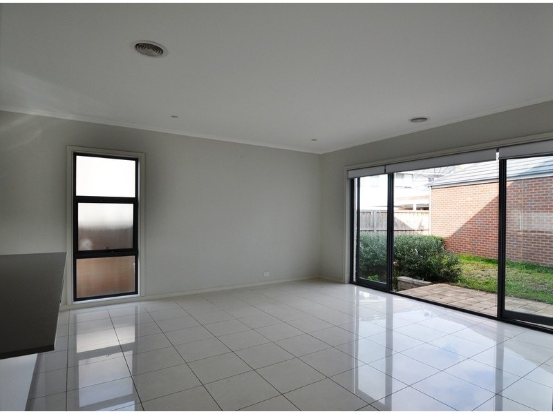 11 San Lorenzo Court, Heatherton VIC 3202