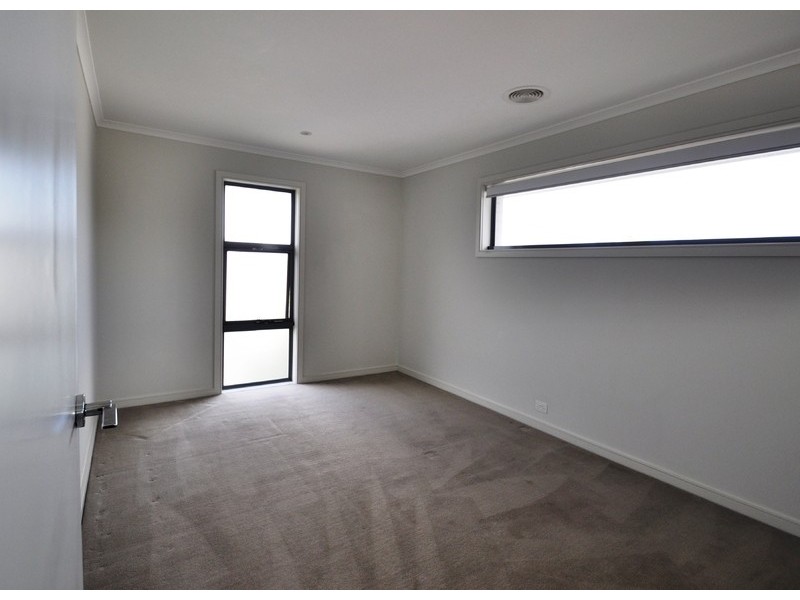 11 San Lorenzo Court, Heatherton VIC 3202