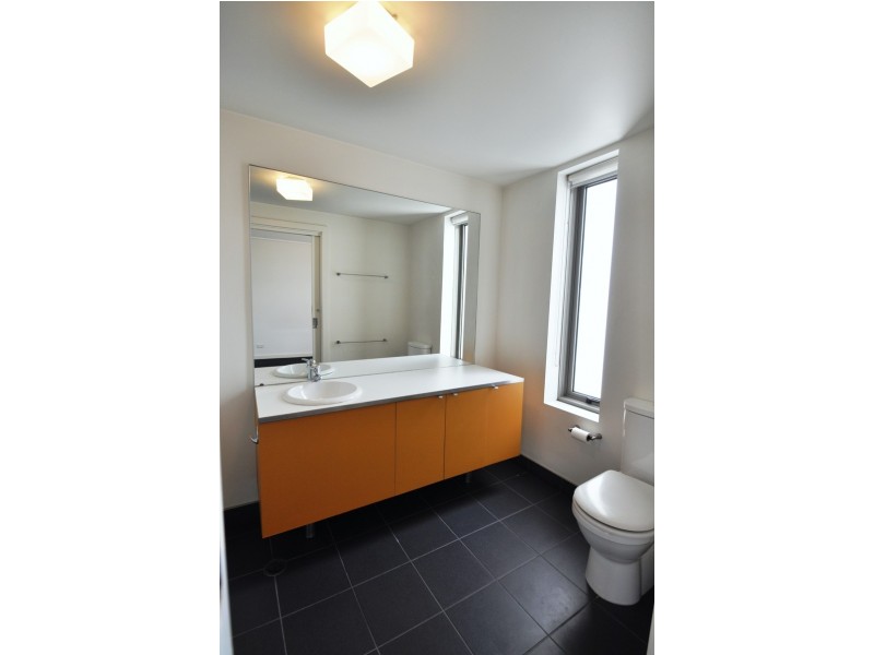 149 Beach Street, Port Melbourne VIC 3207