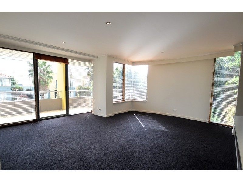 149 Beach Street, Port Melbourne VIC 3207