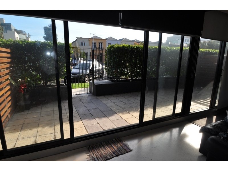 G04/15 Pickles Street, Port Melbourne VIC 3207