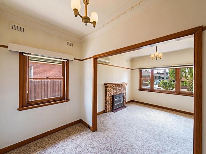 5 Boronia Street, Pascoe Vale South VIC 3044