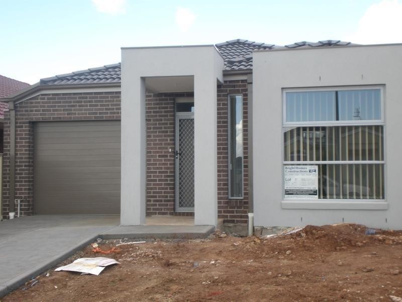 1/7 Toledo Crescent, Point Cook VIC 3030