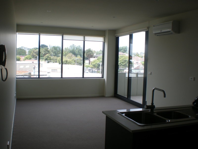 P304/49 Plenty Road, Preston VIC 3072