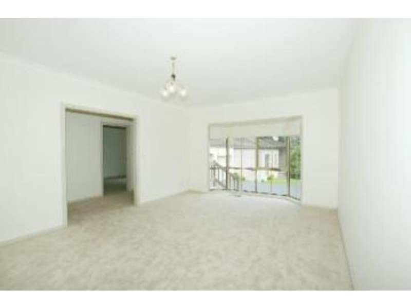 2/16 Paula Crescent, Doncaster East VIC 3109