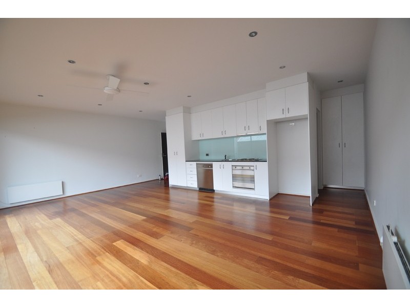 3/109 Canterbury Road, Middle Park VIC 3206