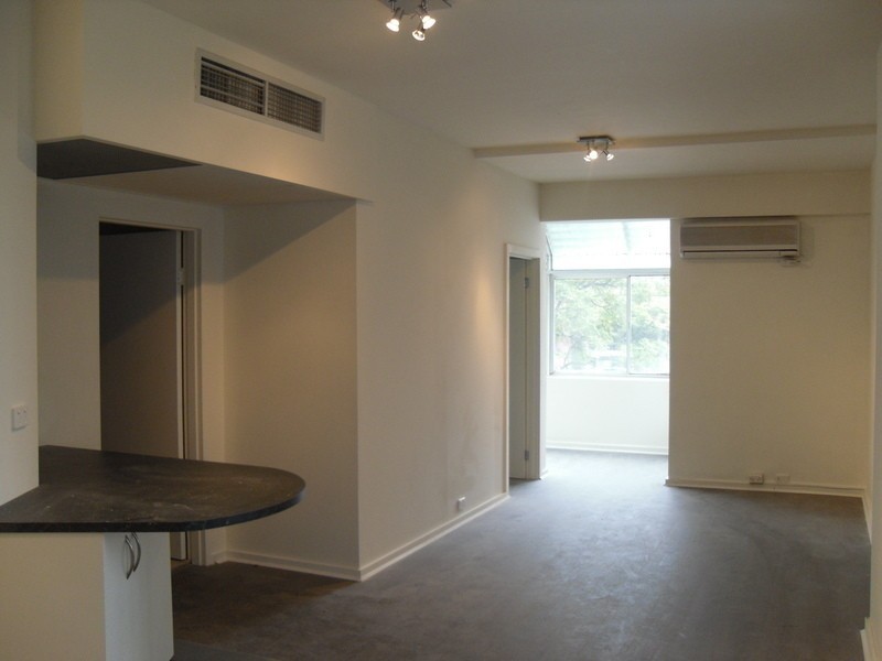 1a/20 Commercial Road, Melbourne VIC 3004