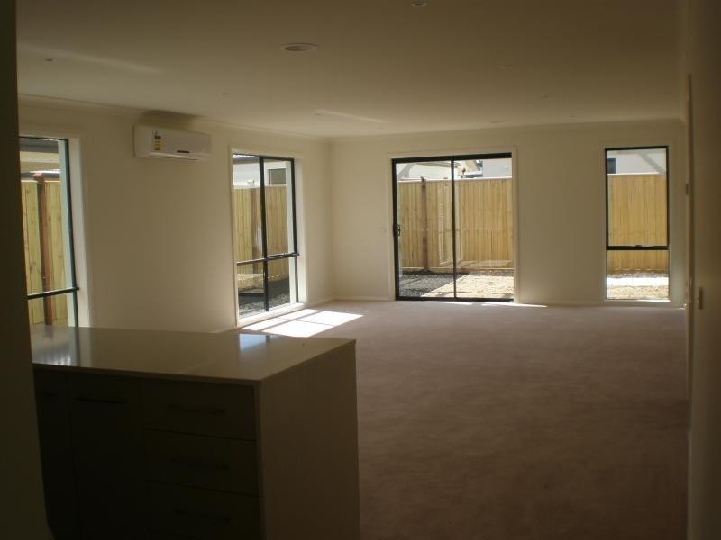 41 Belleville Close, Burnside Heights VIC 3023