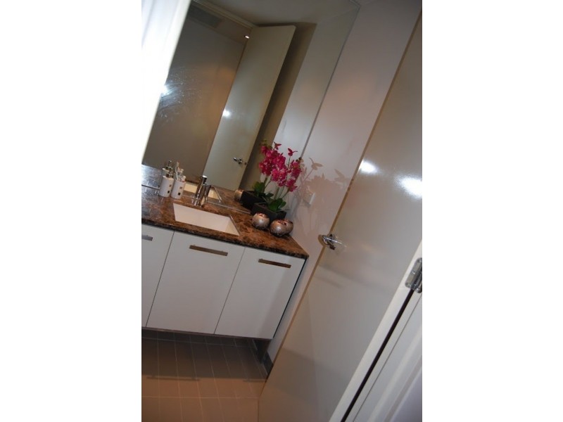 209/1 Roy Street, Melbourne VIC 3004