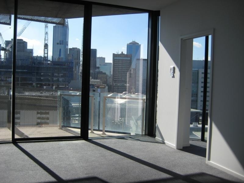8 Waterview Walk, Docklands VIC 3008