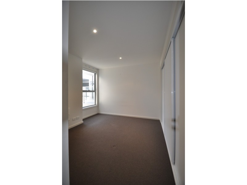 23/44 Everard Street (Cnr Essex St), West Footscray VIC 3012