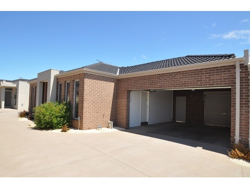 7 Bilbao Way, Point Cook VIC 3030